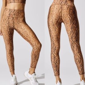 Carbon 38 Sandstone Snakeskin Python Print - Womens Small